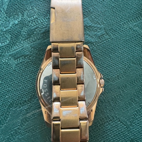 Rose gold fossil watch - Picture 7 of 8